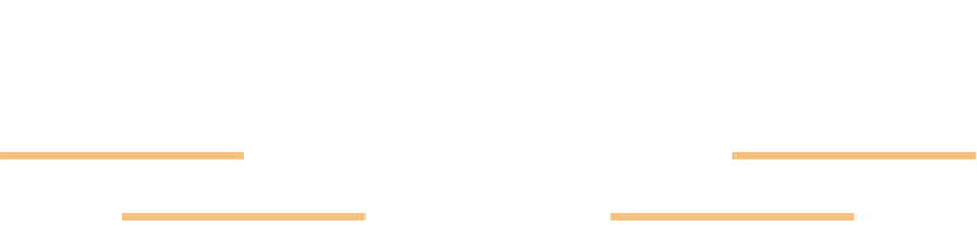 Dobra Chata o zmierzchu — drewniany dom z balią na skraju lasu na Mazurach
